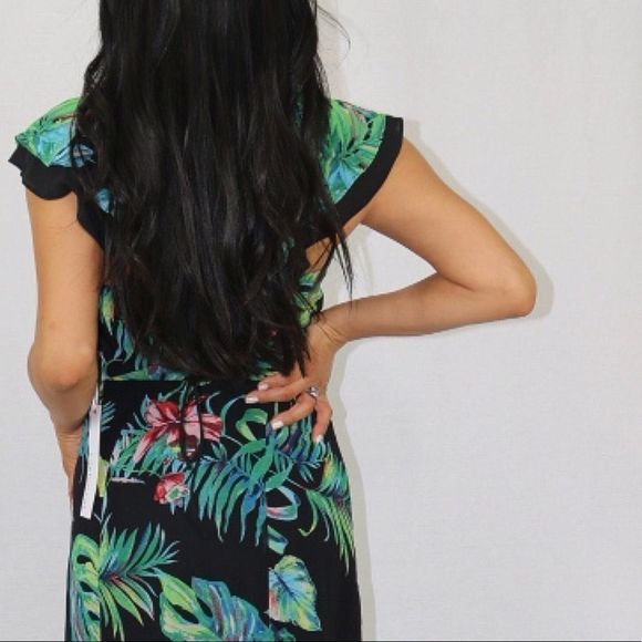 Adelyn Rae Floral Dress w Side Slit - Picture 8 of 8